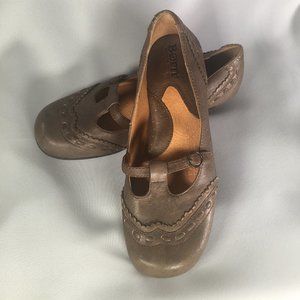 Born, French Heel Loafer, Green Earth Tone, 6.5M